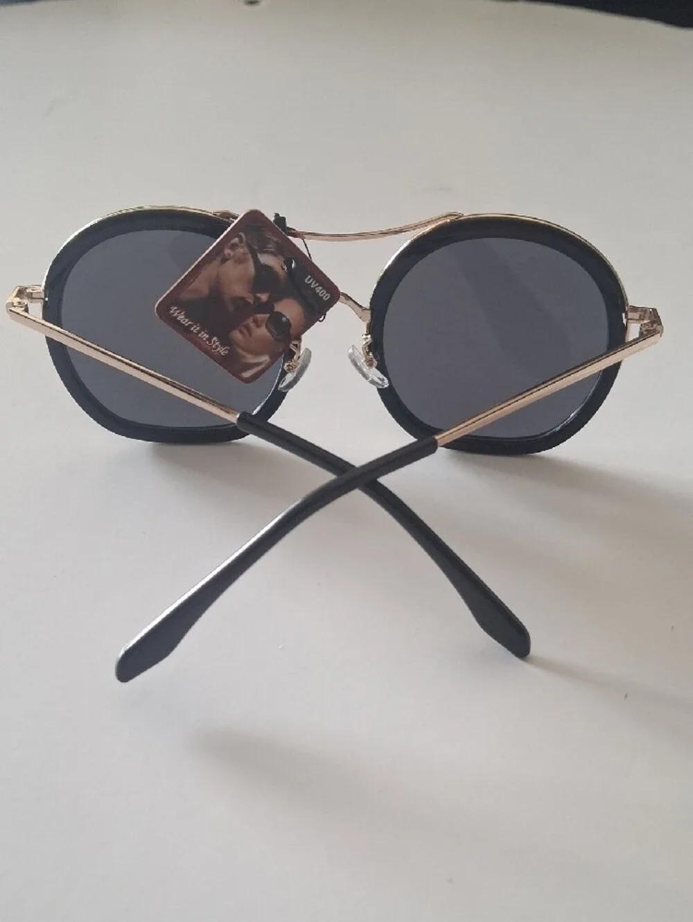 Round Black & Gold Women's Sunglasses - Fashion Accessory